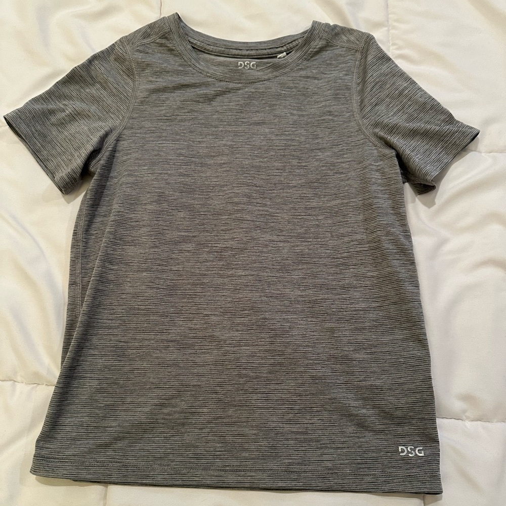 ⭐️ $1 if bundled - Kid's XS 6 / 7 Short Sleeve Stripe T-Shirt BSG